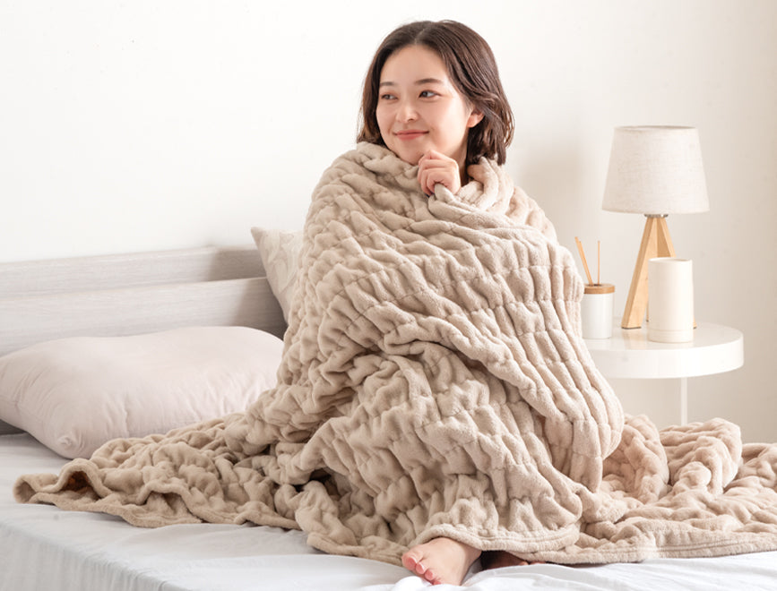 波打つ造形がくしゅっとかわいいくしゅぽかケット発売