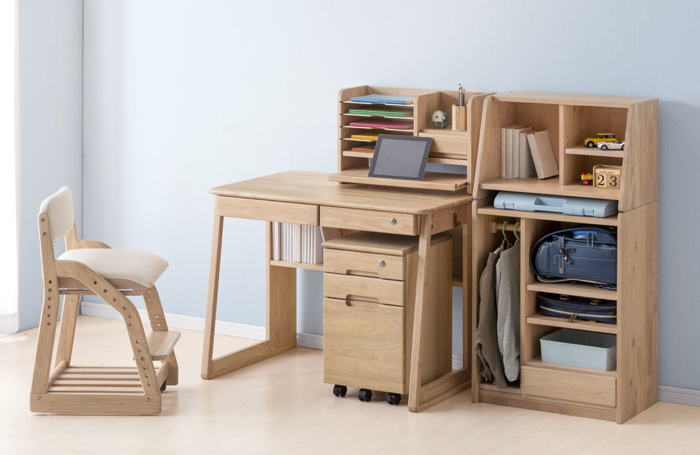 組み替え可能な多機能デスクセットが新登場 — 【公式】タンスのゲン