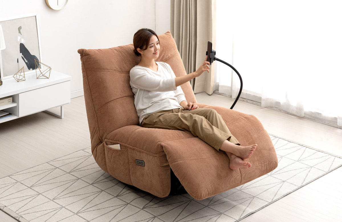 電動ソファーです❤ スマホアーム付き電動ソファを発売 — 【公式】タンスのゲン本店 - 家具