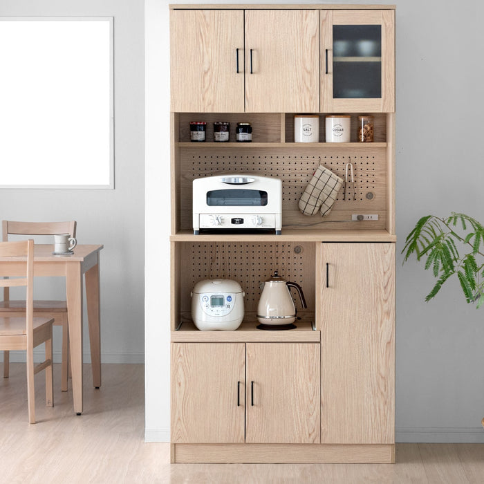 有孔ボード付きキッチン収納発売