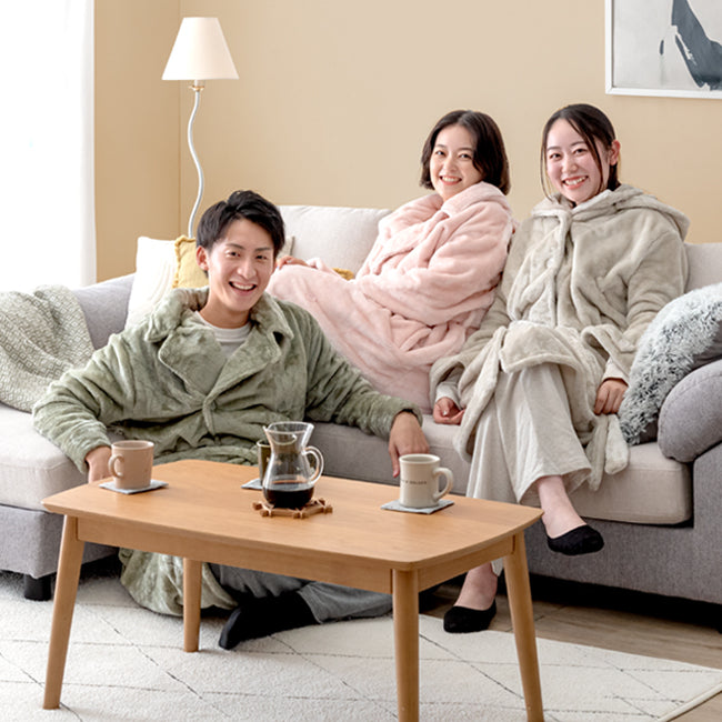 人気とろりん生地シリーズの着る毛布を発売