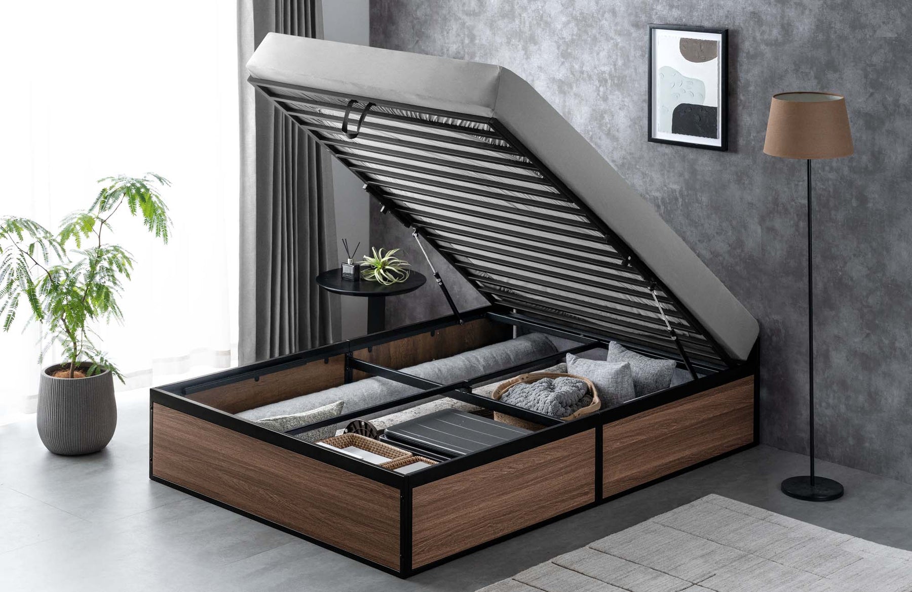 スぺパ抜群の跳ね上げ式ベッドフレームが登場！