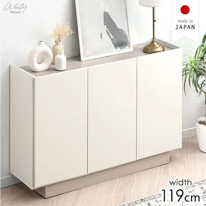 [幅119cm] サイドボード 日本製 完成品 キャビネット大容量 サイドチェスト 扉付き 3段 飾り棚 リビング収納  北欧 おしゃれ 大川家具【超大型商品】〔17100084〕