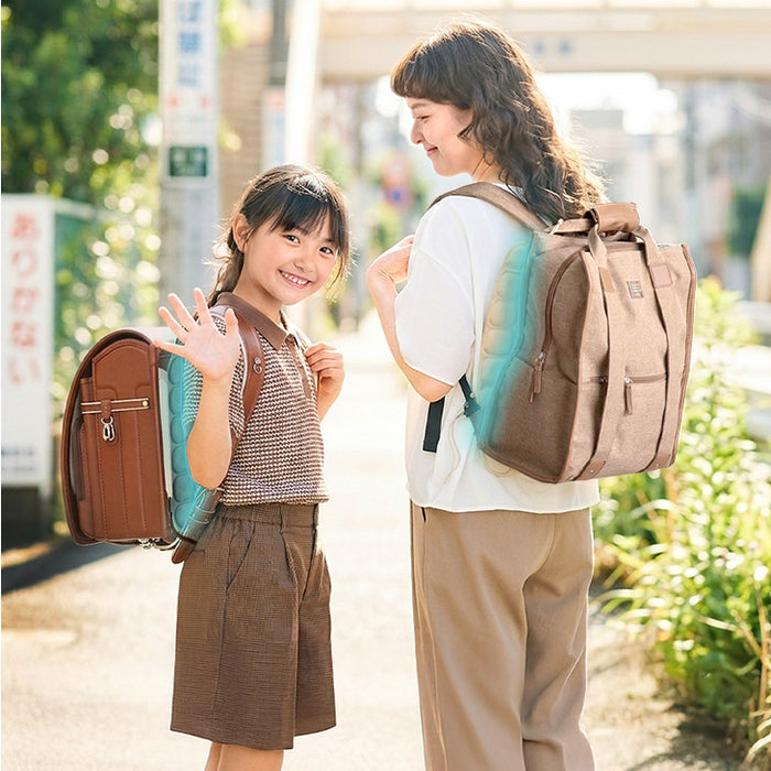 【大決算プライス】≪Qさま!!で紹介≫［Mサイズ］現役ママが考えた リュック用 冷感パッド 自然凍結 ひんやり 熱中症対策 アイスクール〔85000008〕