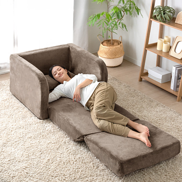 aaa-2_c6fb2741-a5fb-4ce9-84ee-